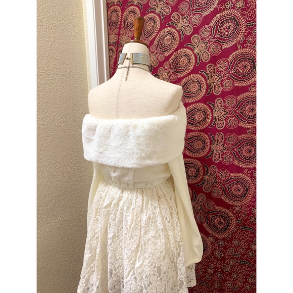 π Amazing fur lace dress - Picture 10 of 13